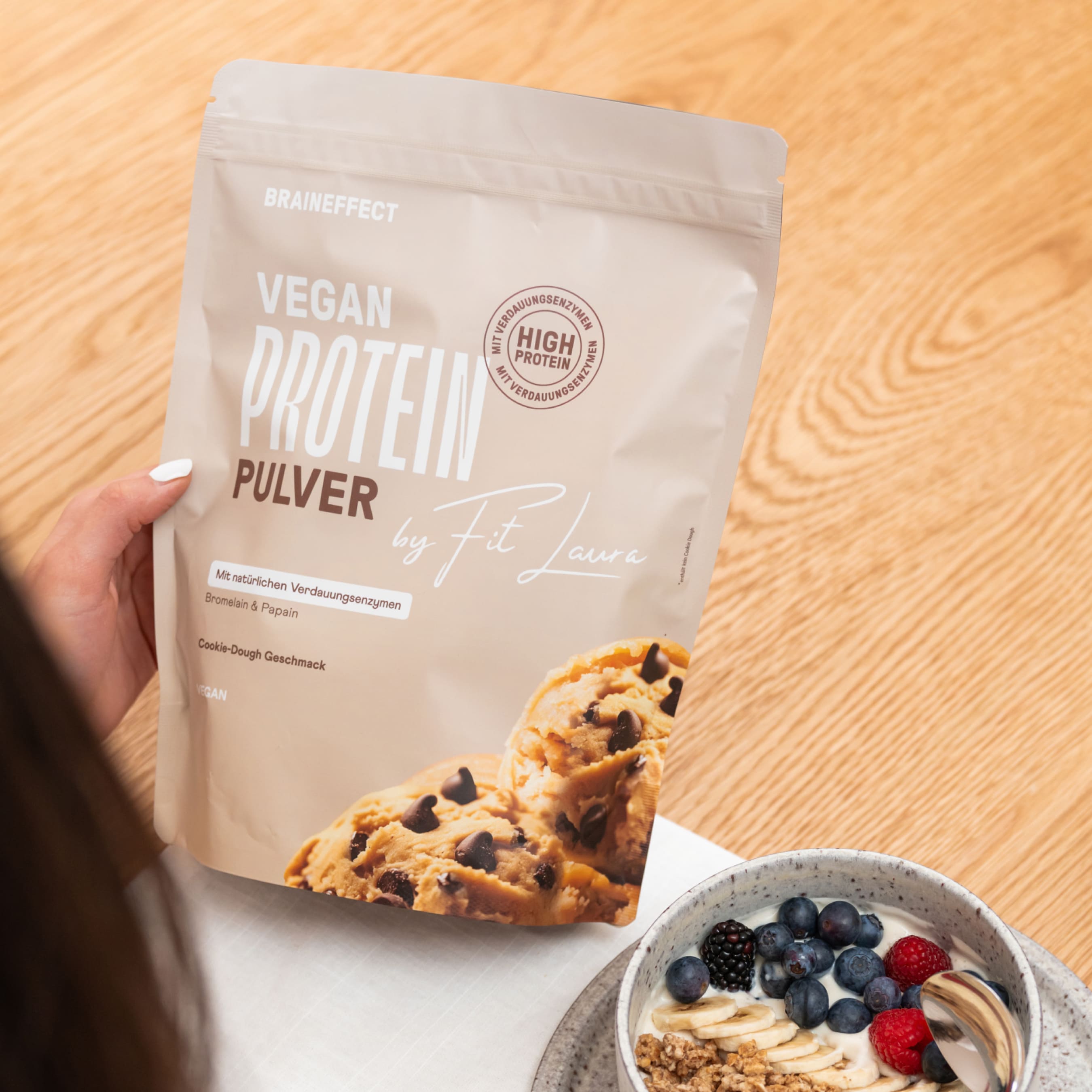 braineffect-laura-s-favoriten-proteinpulver-cookie-dough-kreatin-mit-elektrolyte image 6